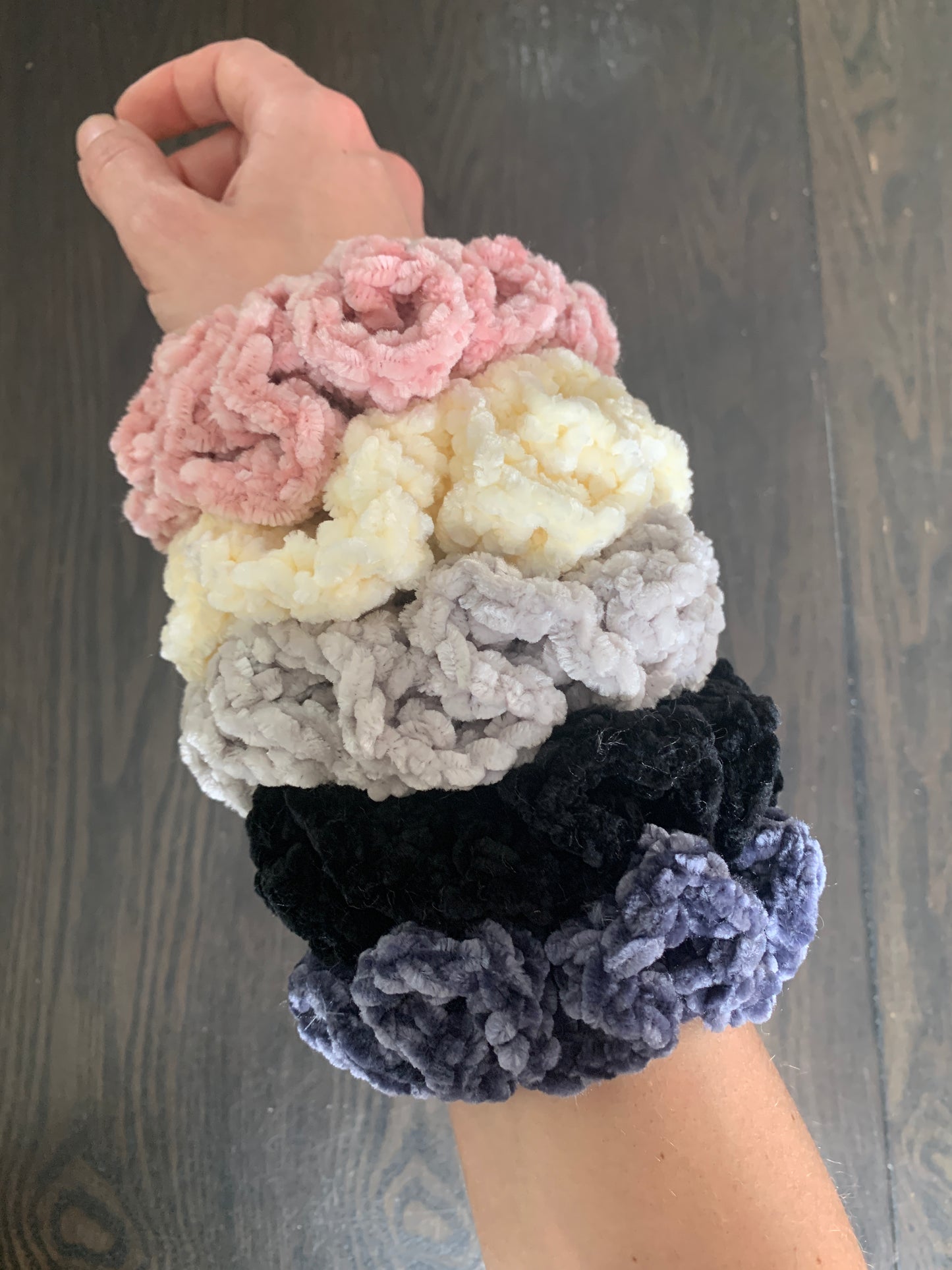Scrunchie - Black